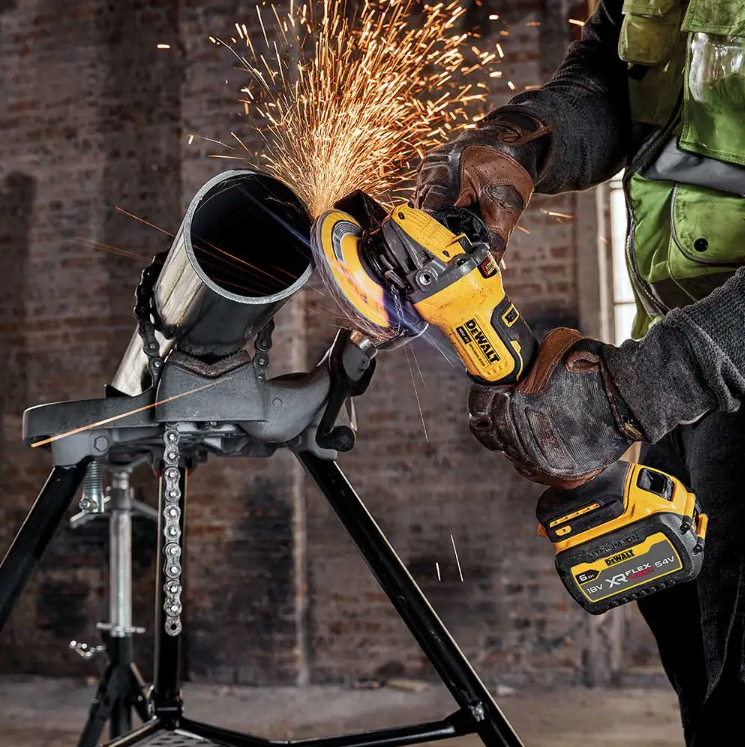 DEWALT 18V BRUSHLESS 1 X 6.0AH 125MM ANGLE GRINDER KIT DCG416T1-XE 4